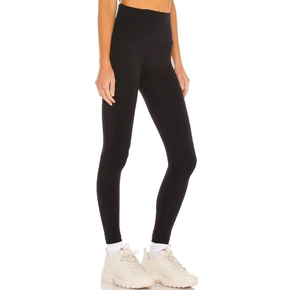 Spanx Look At Me Now Cropped Leggings - Picture 2 of 7